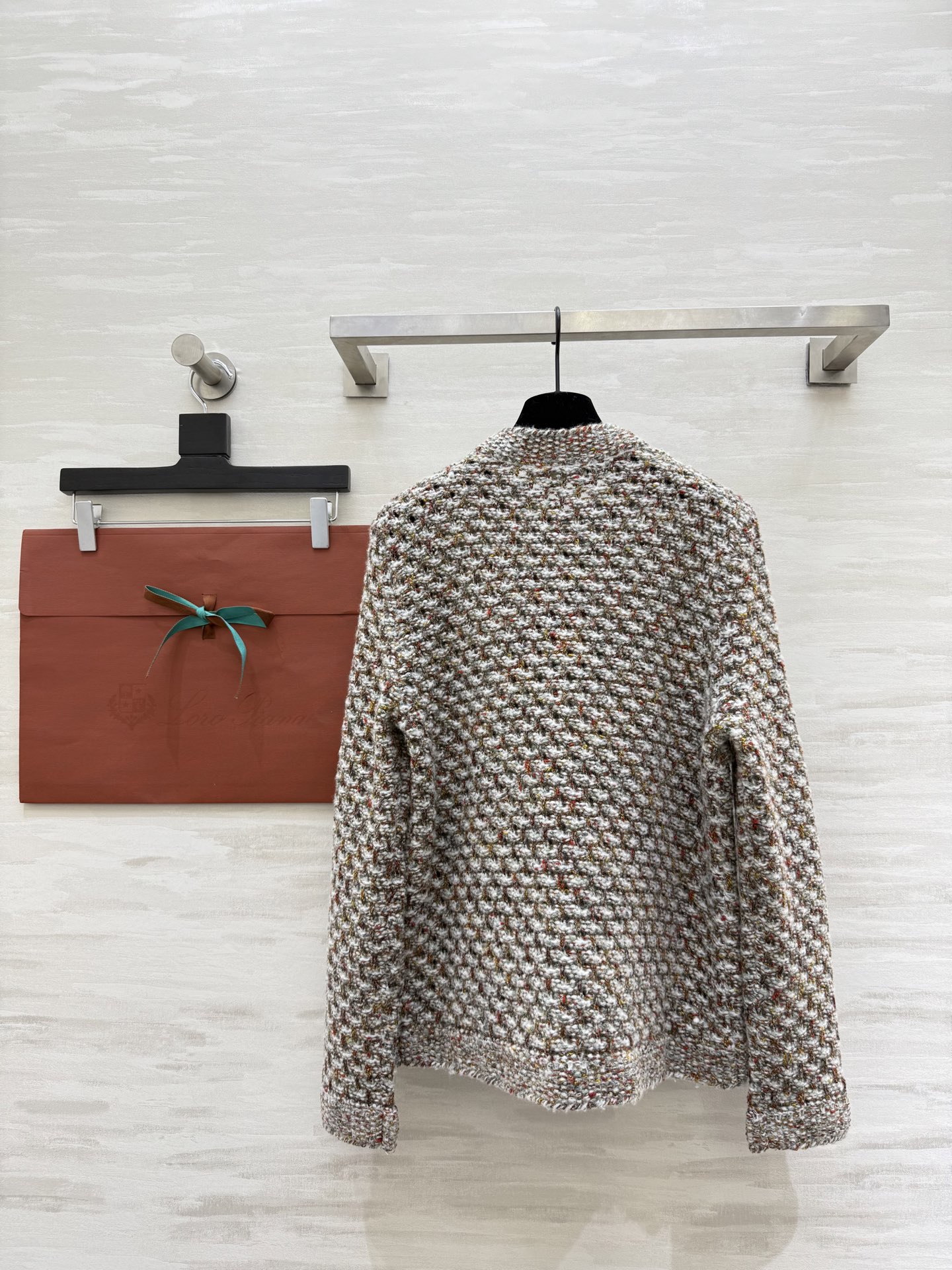 c74d7c775f31d9e43f1e5bfb2a7102d4_1765515848_8242.jpg