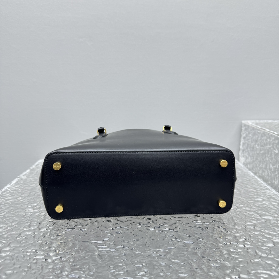 18f7acb3bb7bac17dd79c13634777f91_1769565888_4052.jpg