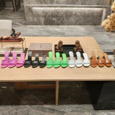 발렌시아가 슬리퍼