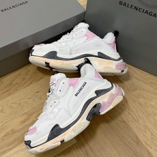 발렌시아가 스니커즈
