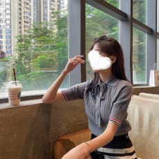 톰브라운 니트