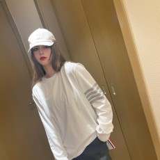 톰브라운 티셔츠