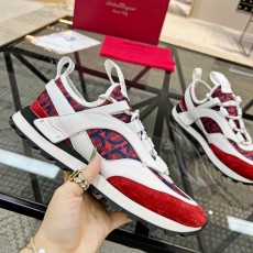 페라가모 스니커즈