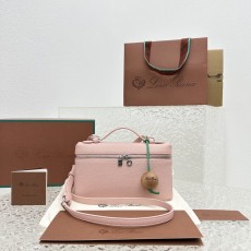 로로피아나 엑스트라L19스몰크로스백