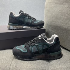 발렌티노 스니커즈
