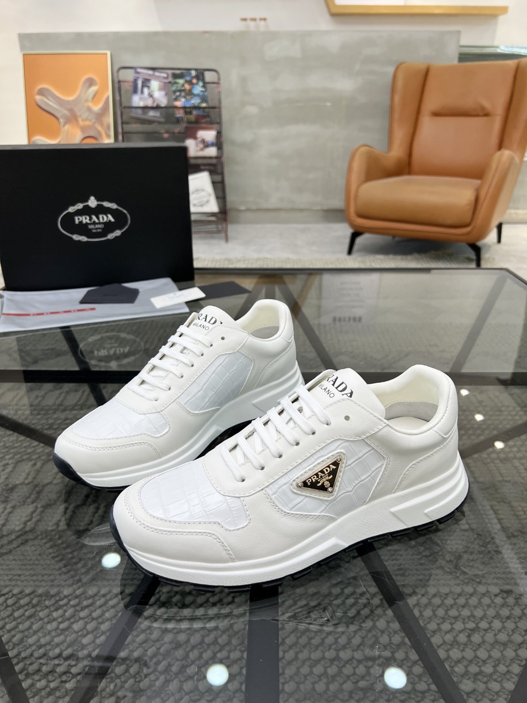 프라다 스니커즈