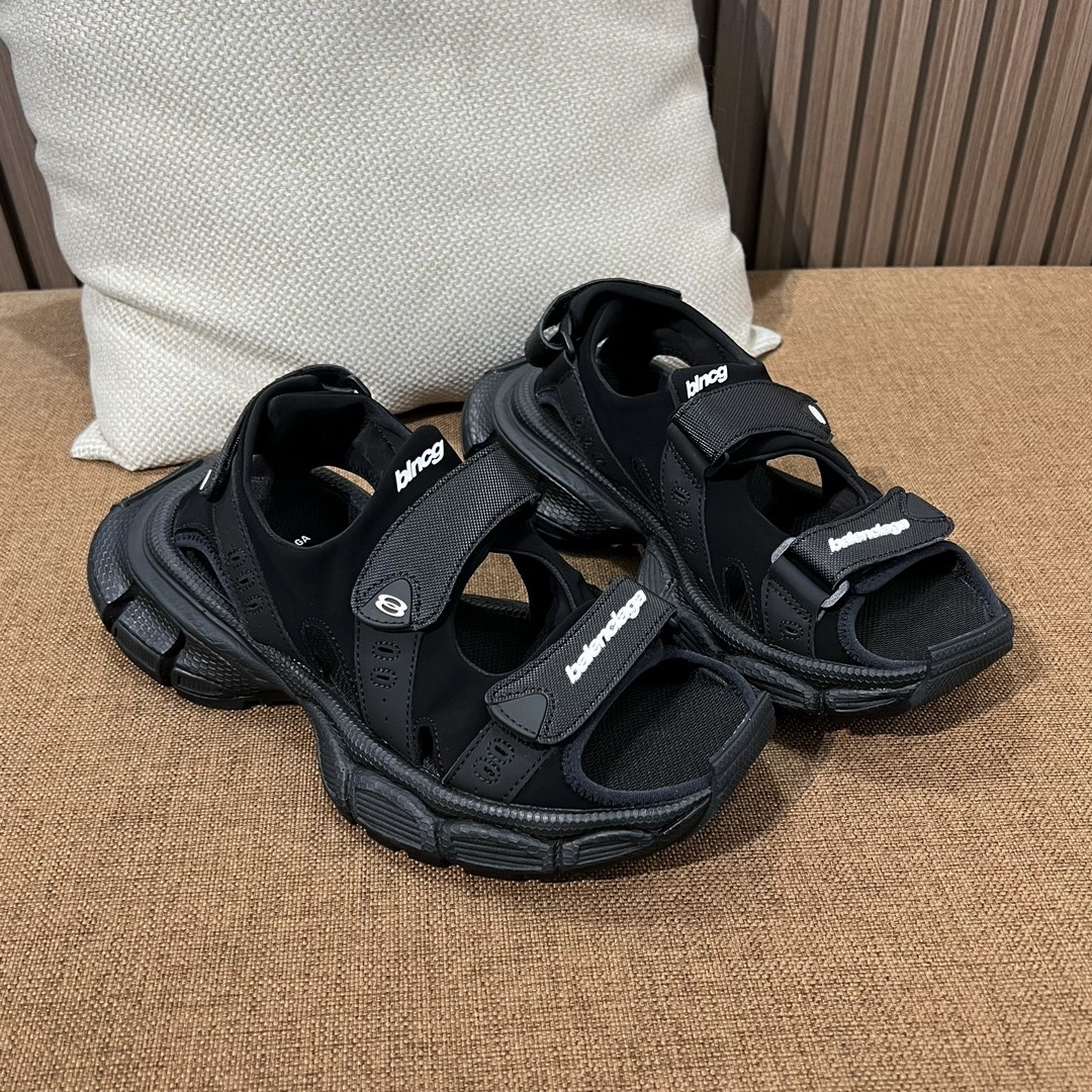 발렌시아가 샌들