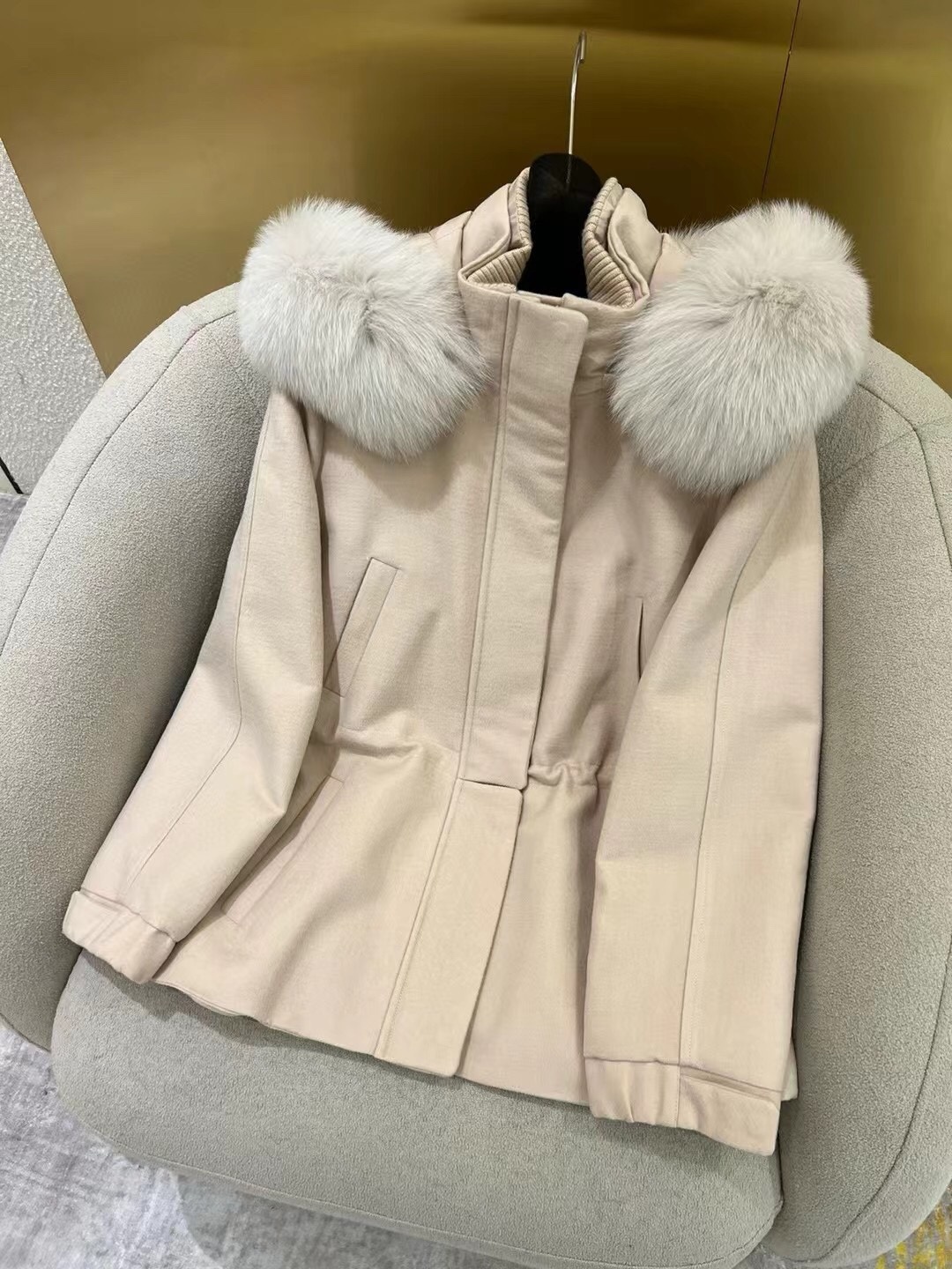 로로피아나 패딩