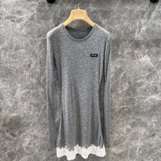 미우미우 티셔츠