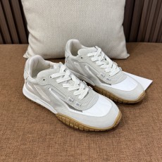 디올 스니커즈