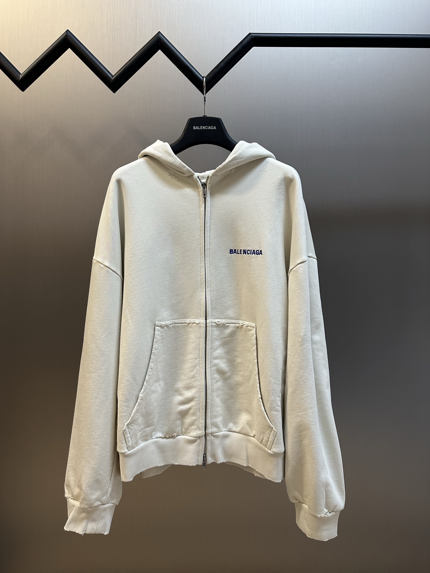 발렌시아가 후드집업