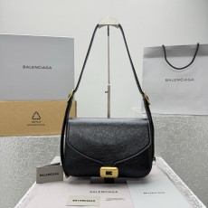 발렌시아가 클리카미디엄숄더백